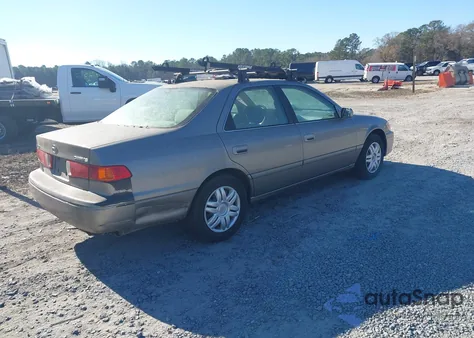 2001 Toyota Camry Le из США, поврежденный, VIN 4T1BG22K21U101268